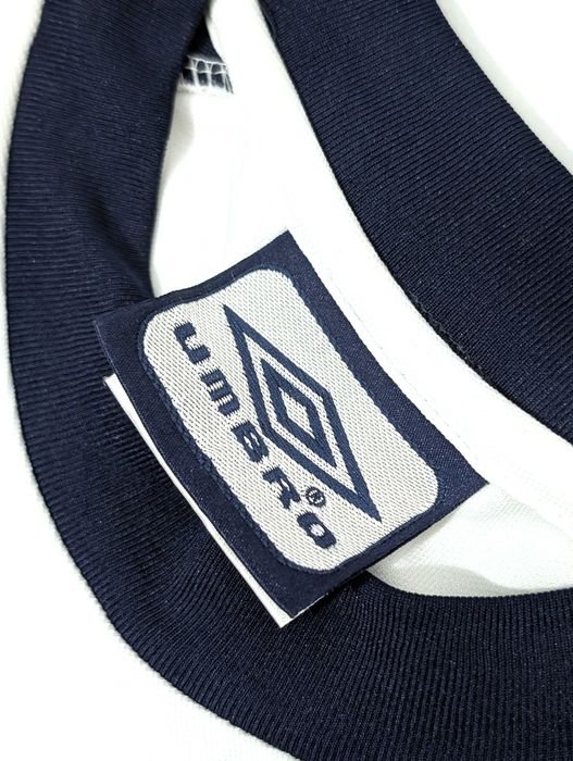 Koszulka Umbro L biało granatowa Stan doskonały