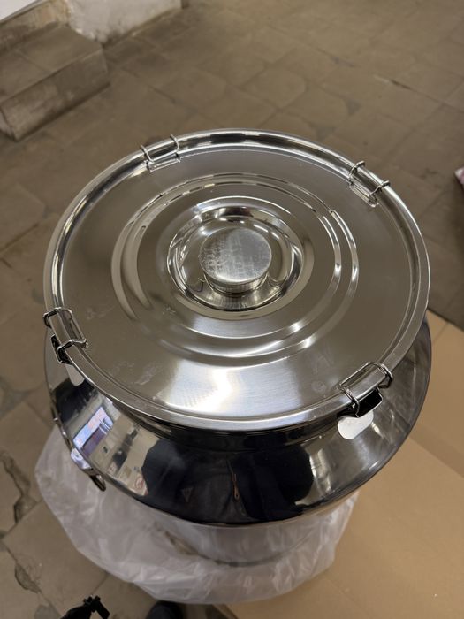 Герметична нержавіюча ємність 88 л (харчова) бочка нержавейка