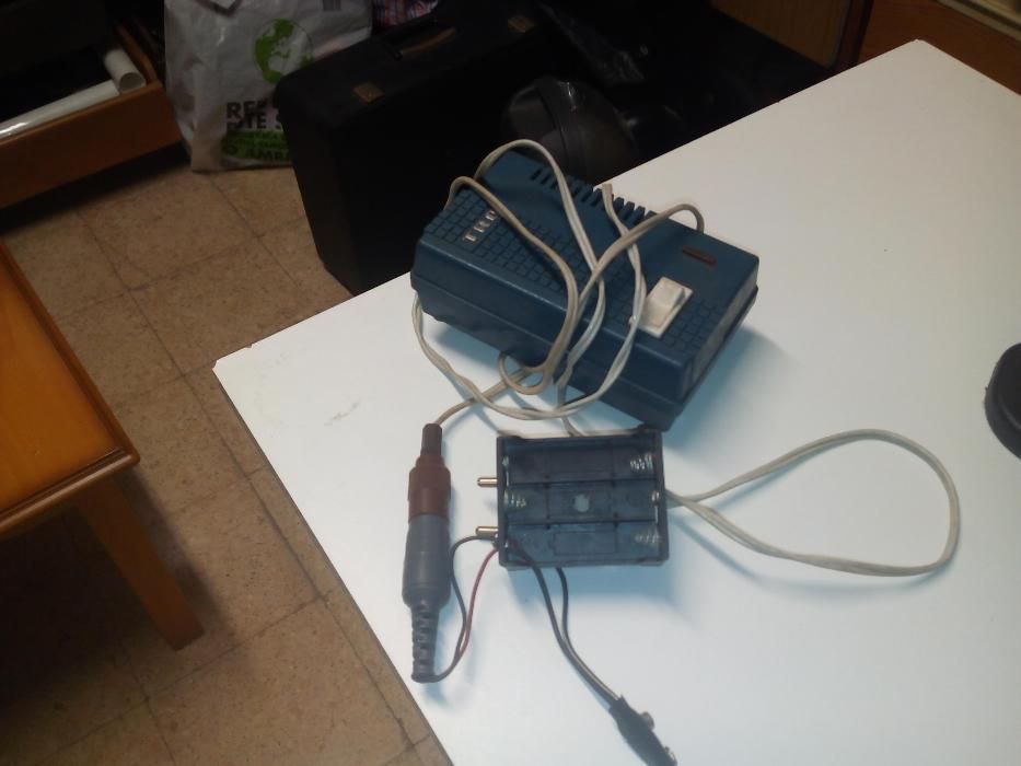 carregador para varios tipo de pilhas