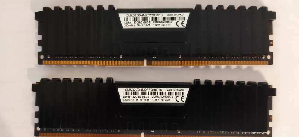 Kit Memória RAM DDR4 Corsair Vengeance LPX 32GB (2x16GB) 3200MHz CL16