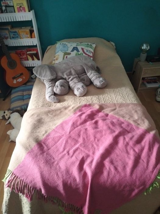 Cama Sommier em ótimo estado