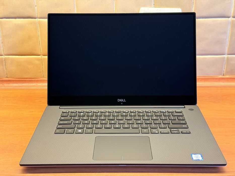 Dell Precision (XPS) 5530 I7-8850H  16Gb 256Gb 4K Touch P1000