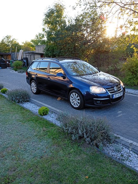 *** VW Golf kombi 1.9tdi *odpinany hak* klima***