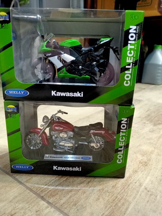 Motor model 1:18 BMW HONDA YAMAHA I INNE