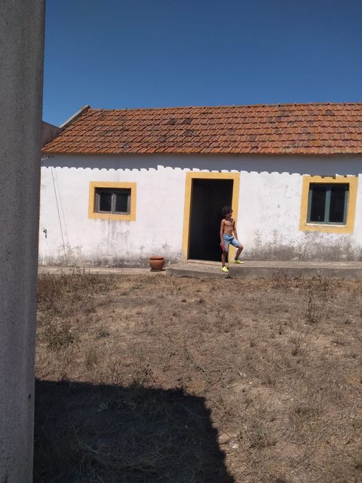 Armazém e Terreno 670m2