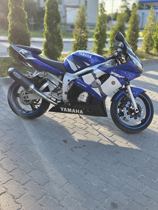 Yamaha R6 2002 року