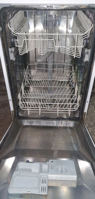 Посудомийна машина