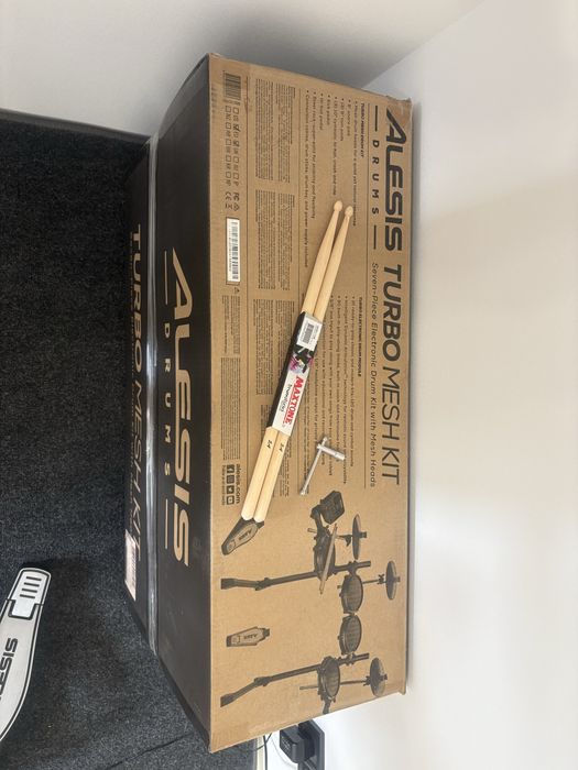 Електронна ударна установка Alesis Turbo Mesh Kit