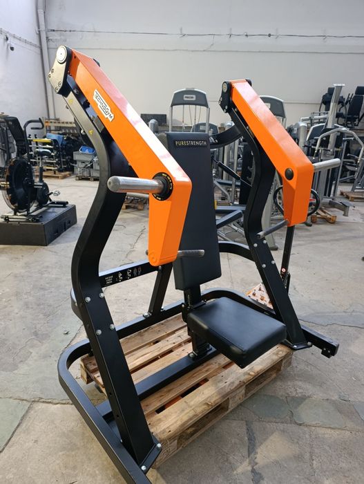 Technogym Pure Strength Chest Press