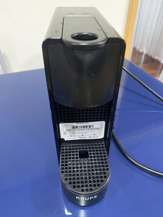Vendo mawuina de cafe NESPRESSO