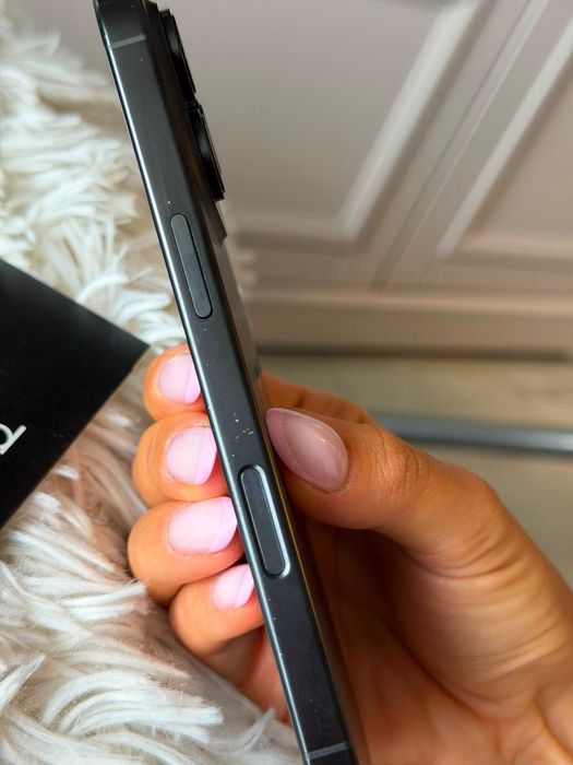 iPhone 16 Pro 256 GB Black Titanium + pełny zestaw + dowód zakupu