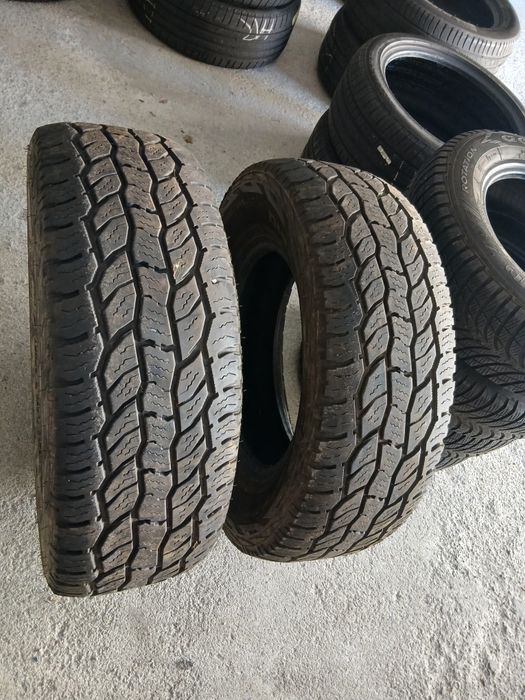 2 Pneus 235/70R16 Cooper 4x4