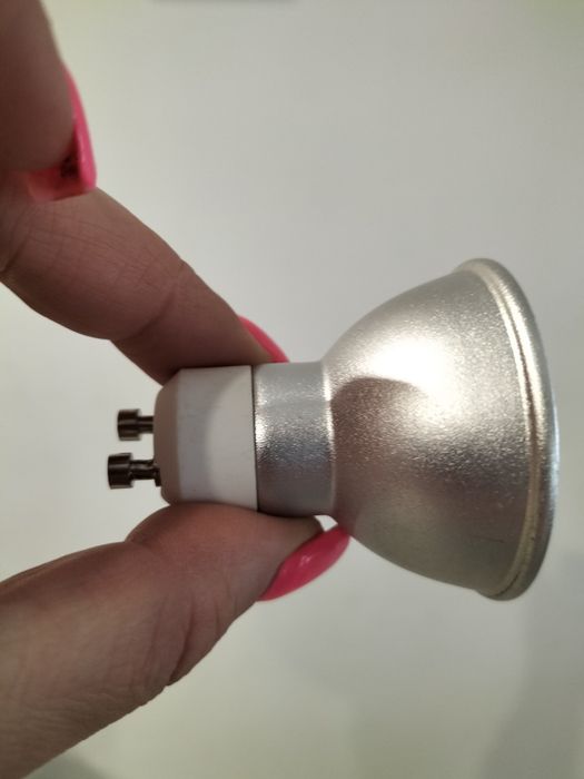 Halogeny żarówki ledowe Philips  18 szt