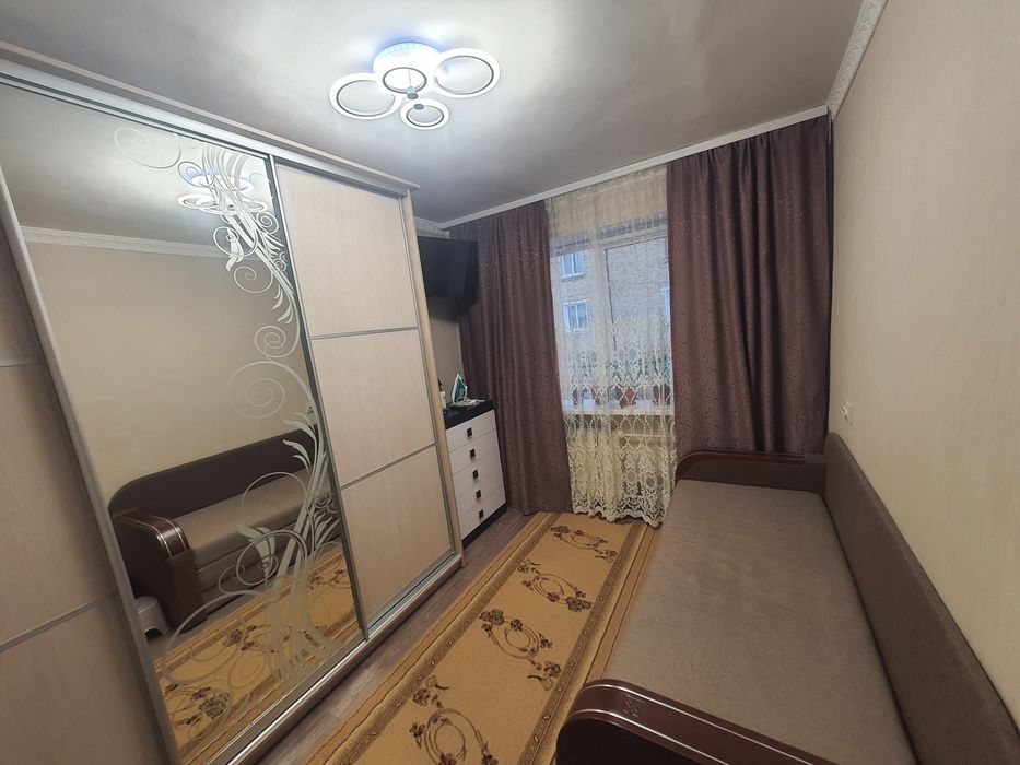 Продам 2ві кімнати в гуртожитку вул. Дачна