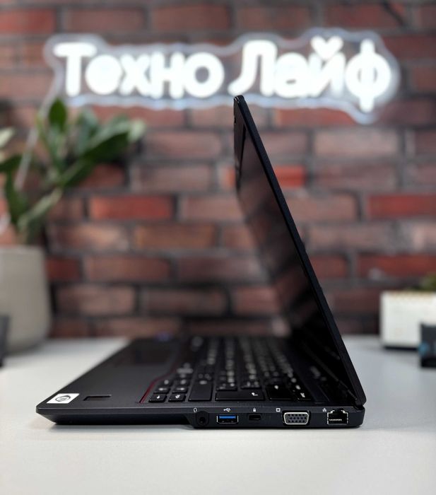 Ультрабук Fujitsu LIFEBOOK U7311·i5-1135G7·8GB+SSD256GB·13"FHD·2021рік