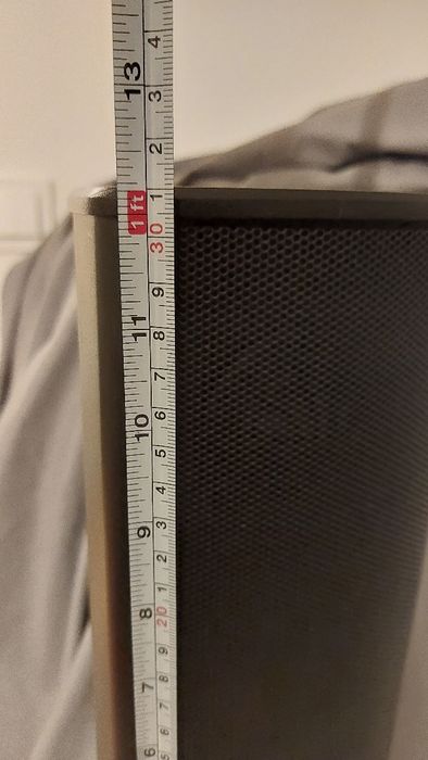 Szwedzkie satelity do kina domowego lub do 2.1