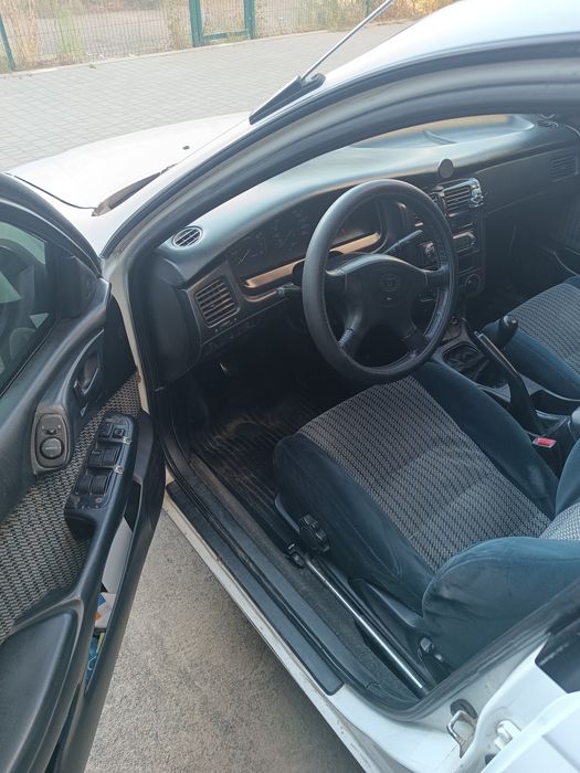 Toyota Carina  E  2.0