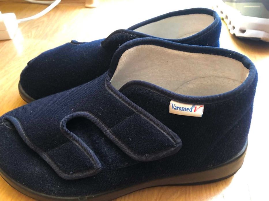 Granatowe buty ortopedyczne rozm. 38