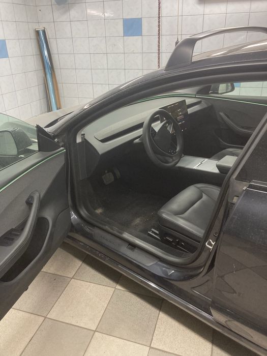 Tesla Model 3 Highland 2024