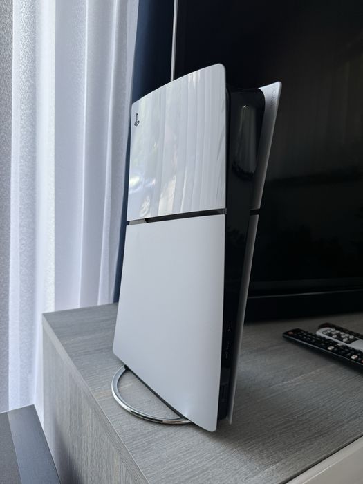Konsola PS5 Digital 825 gb
