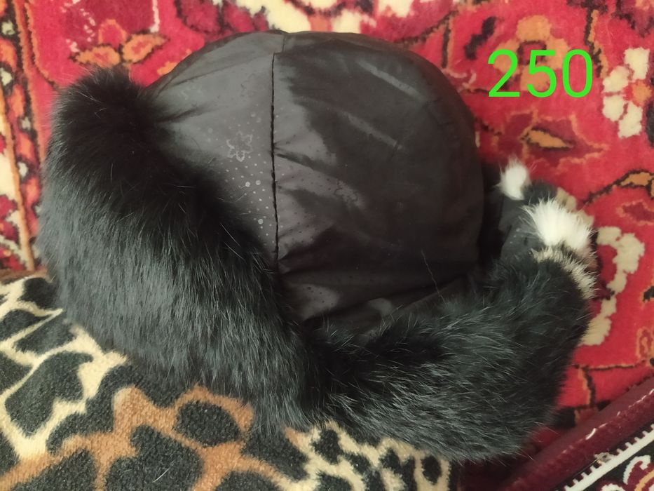 Зимова шапка з кролику
