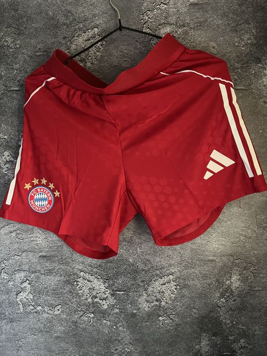 Комплект форми Баварія Мусіала сезон 25/26 Bayern Musiala 10