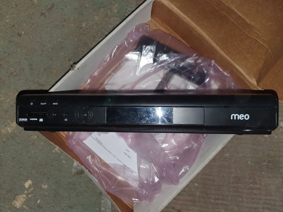 Satellite Box to clear out64584327176065120