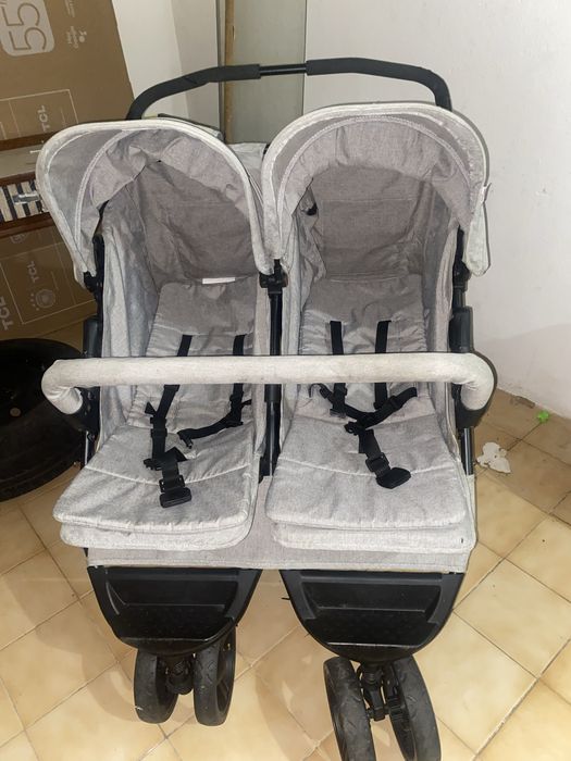 Carrinho de bebe gémeos