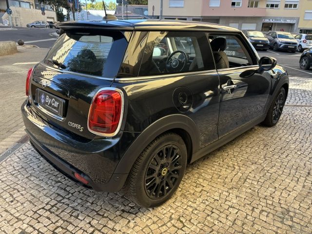 MINI 3 Portas Cooper E Classic S foto 5