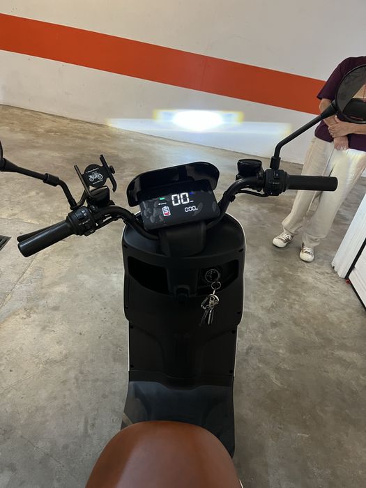 Scooter eletrica