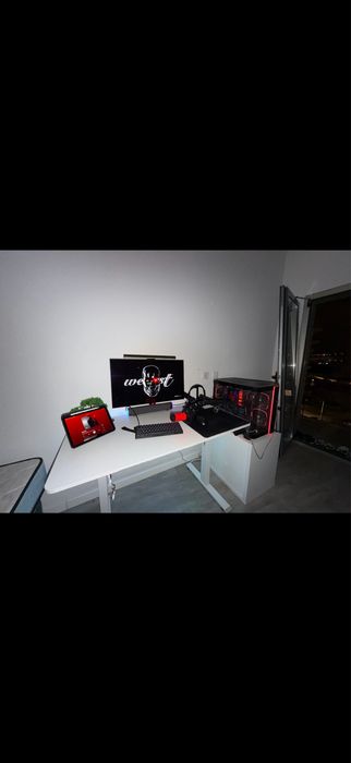 Monitor Asus Rog OLED 240 Hz