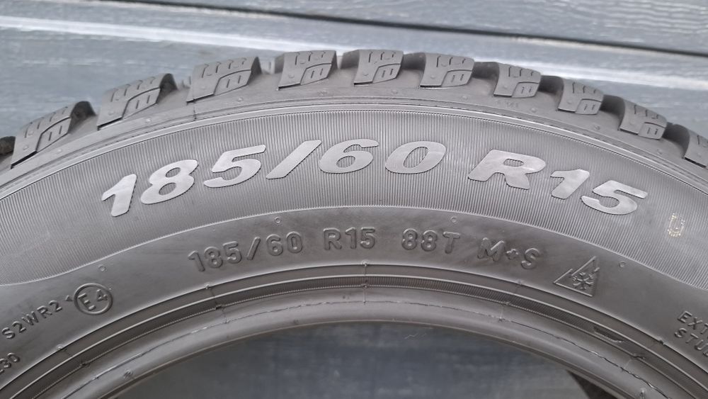 Pirelli 185/60 R15 Winter 8 mm