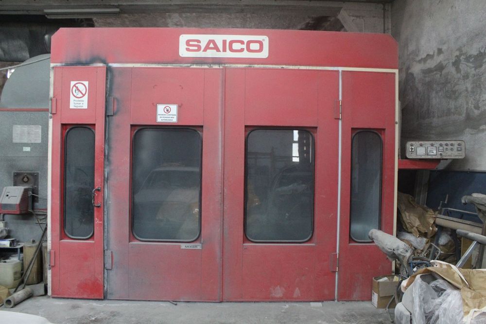 Estufa de pintura automóvel