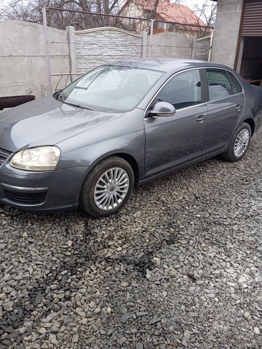 Volkswagen Jetta 5 1.6 бензин