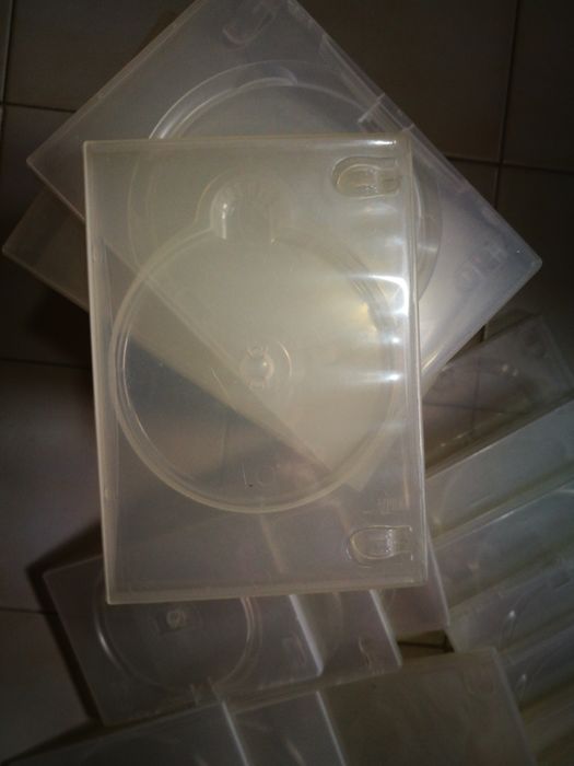 Caixas brancas de DVDs