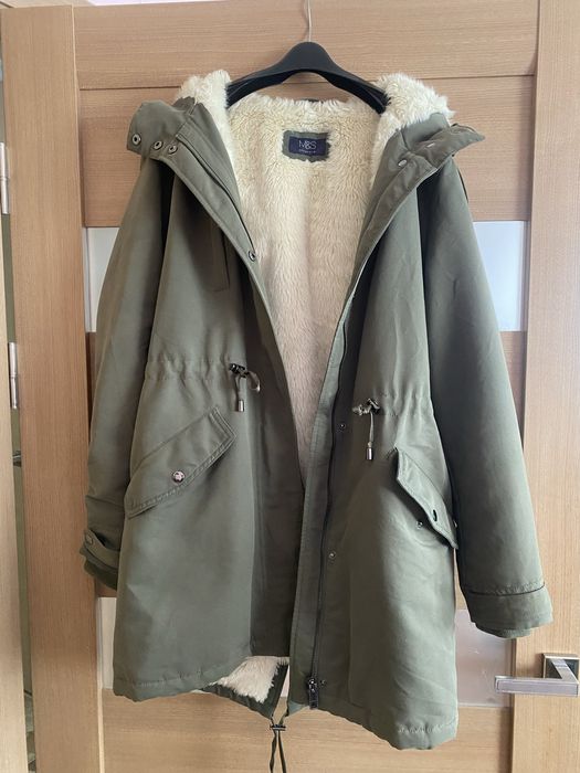 Жіноча куртка, парка.