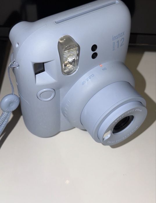 Câmara fotográfica Fujifilm Instax Mini 12