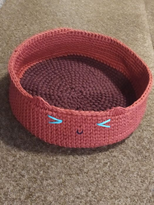 Продам лежанку для питомцев