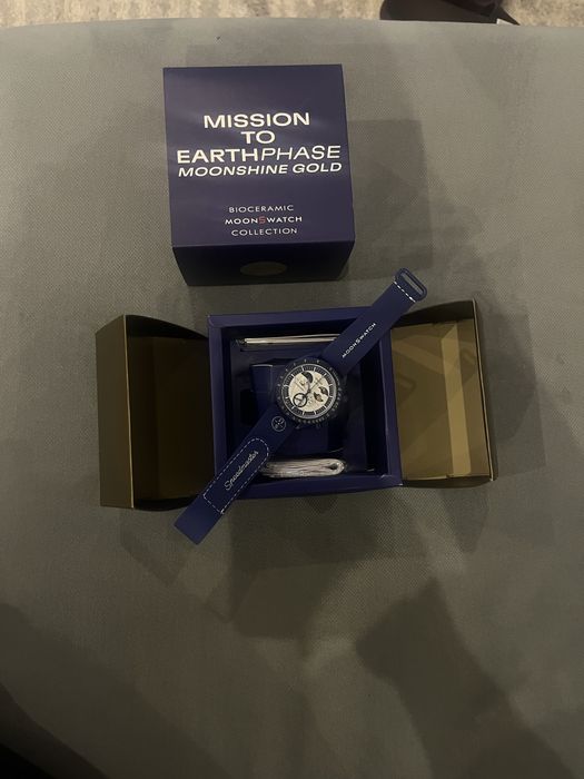 Relógio omega x swatch mission to earthphase gold