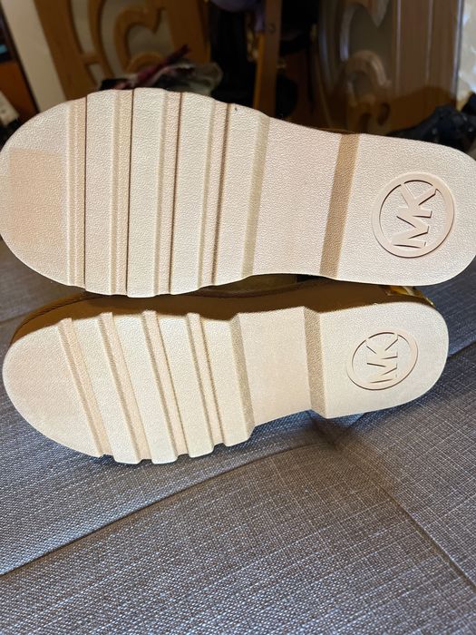 Сапоги зимові Michael Kors, натуральна замша і овчина.