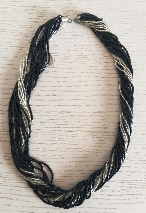 Kolia z koralików korale koraliki czarna srebrna 18 nitek