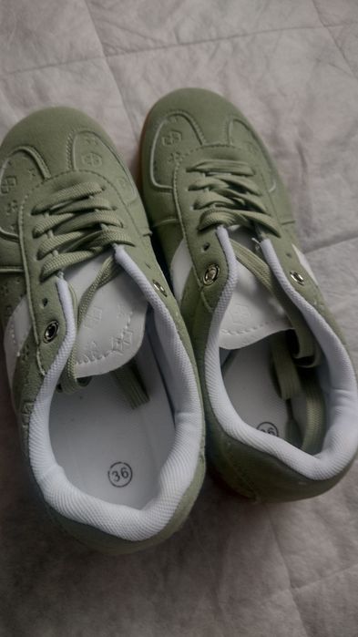 Buty oliwkowe samby 36