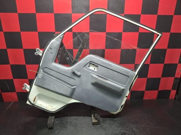 Porta frente direita TOYOTA DYNA 250 Caixa