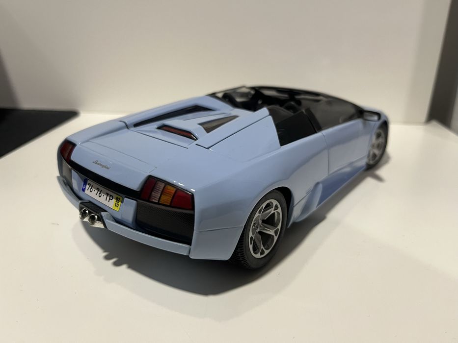 Lamborghini Murcielago 1:18 ( Descrição)