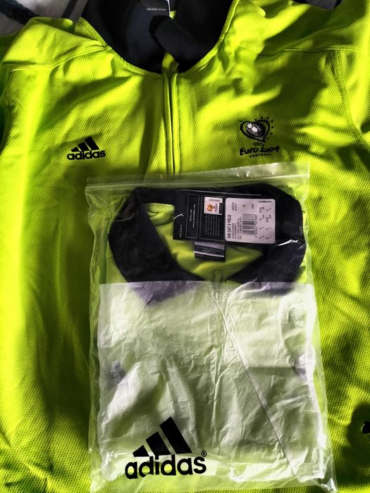 2 Polos Voluntário Euro 2004 Futebol - Adidas + Relógio