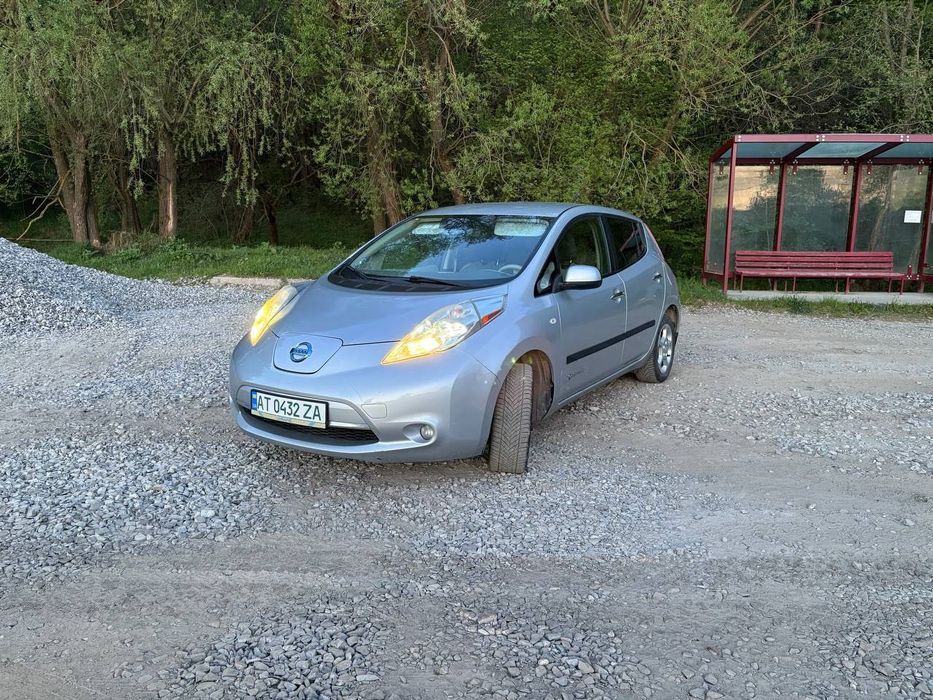 Nissan leaf 2012