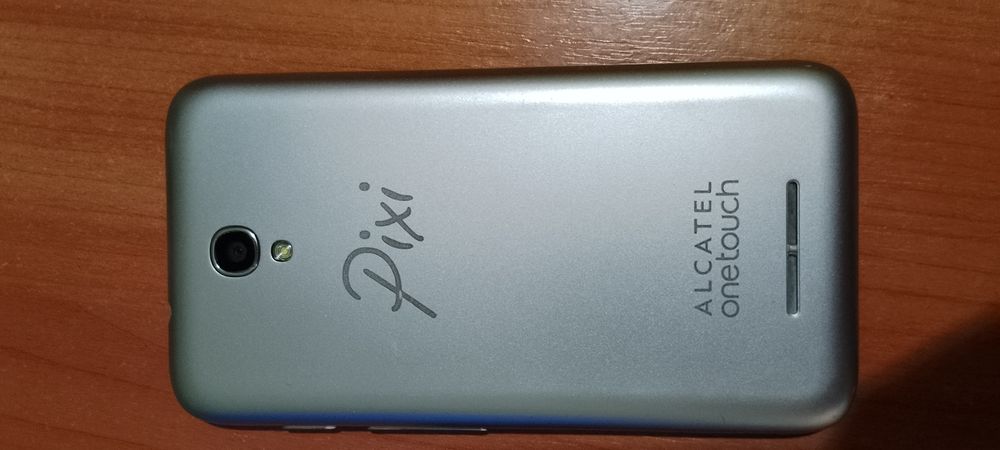 Телефон Pixi alkatel onetoych