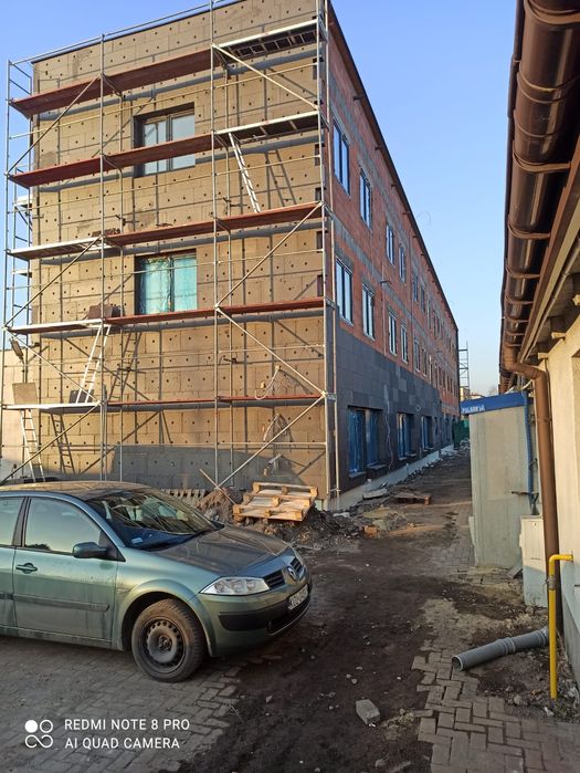 Elewacje, docieplenia.