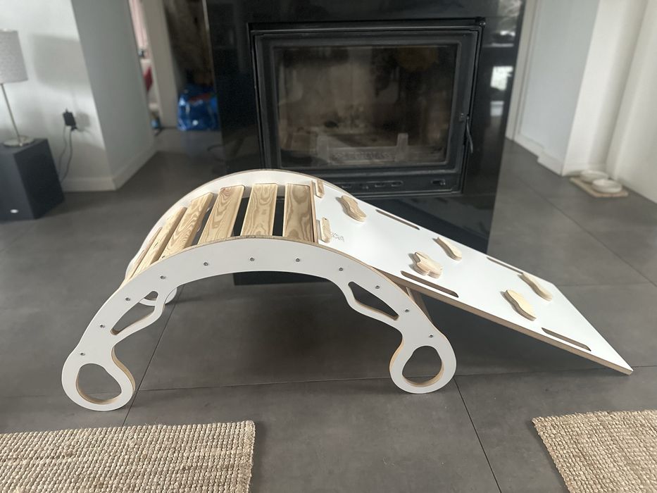 Bujak Montessori Wood for kids ze ścianką i poduszką