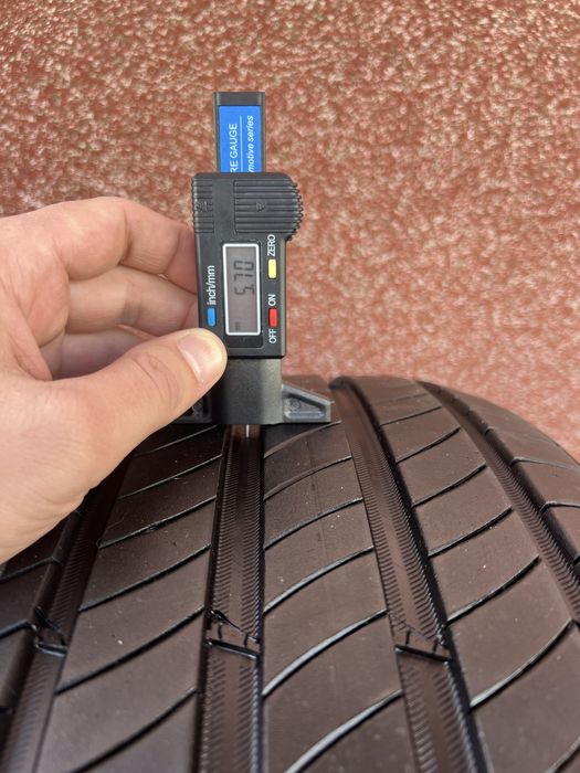 Продам б/у шину michelin